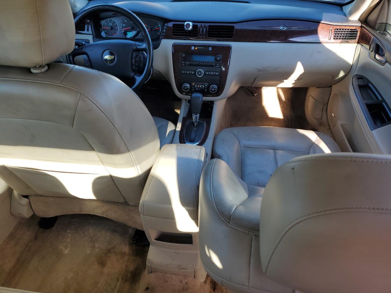 2011 Chevrolet Impala - Image 8