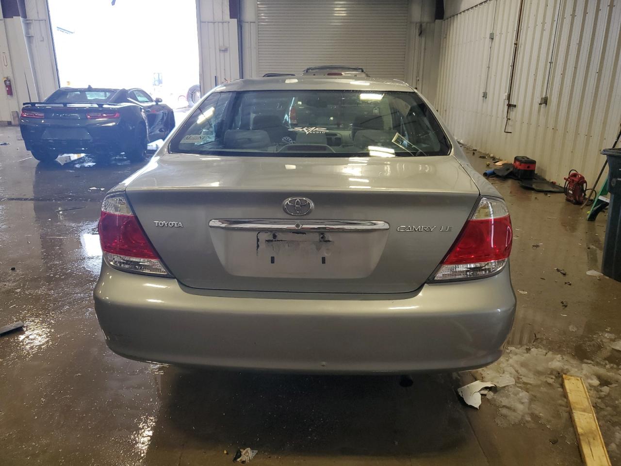 2005 Toyota Camry - Image 6
