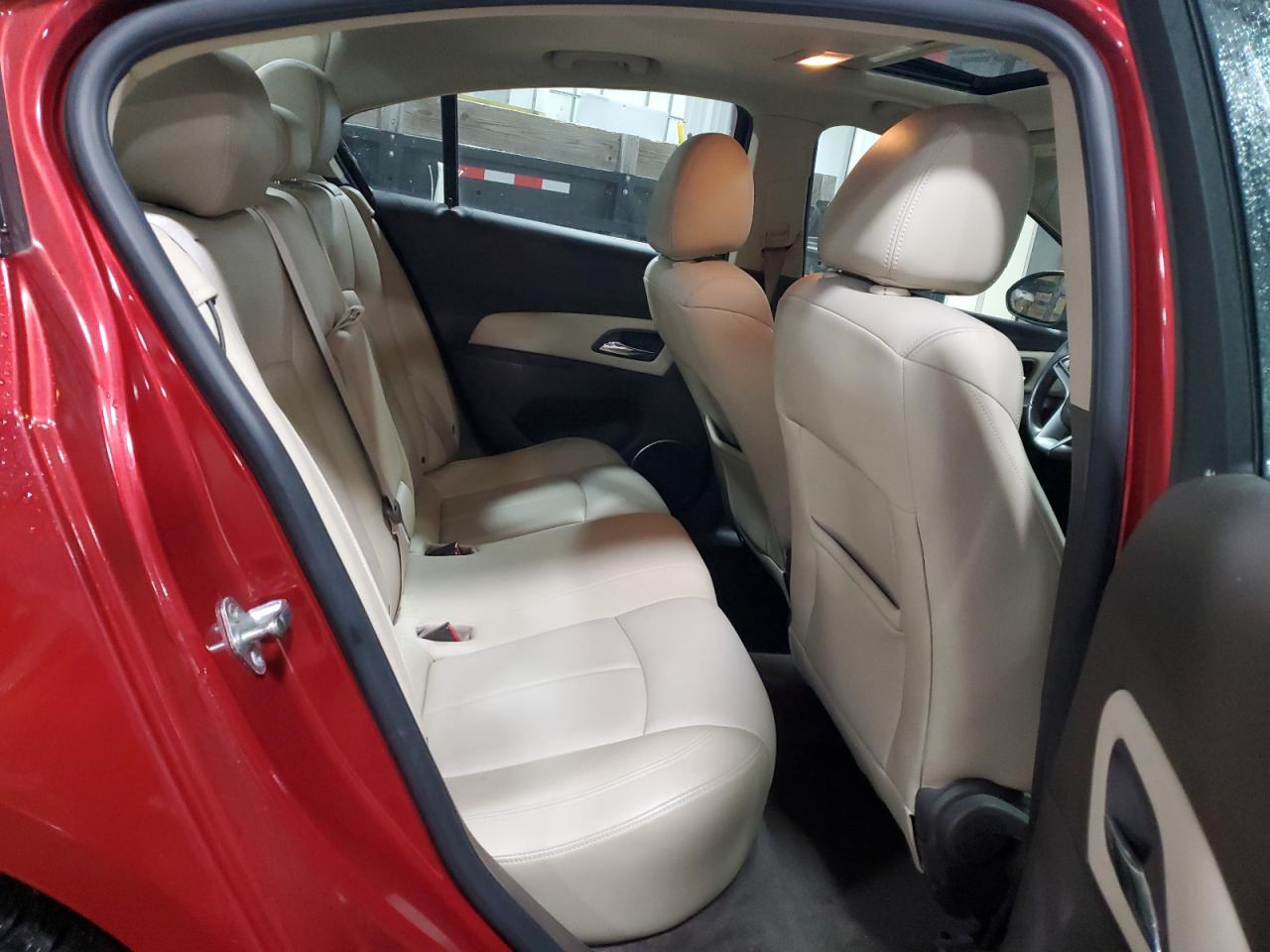 2011 Chevrolet Cruze - Image 10
