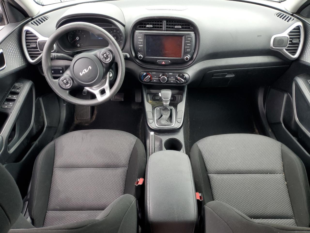 2022 Kia Soul - Image 8