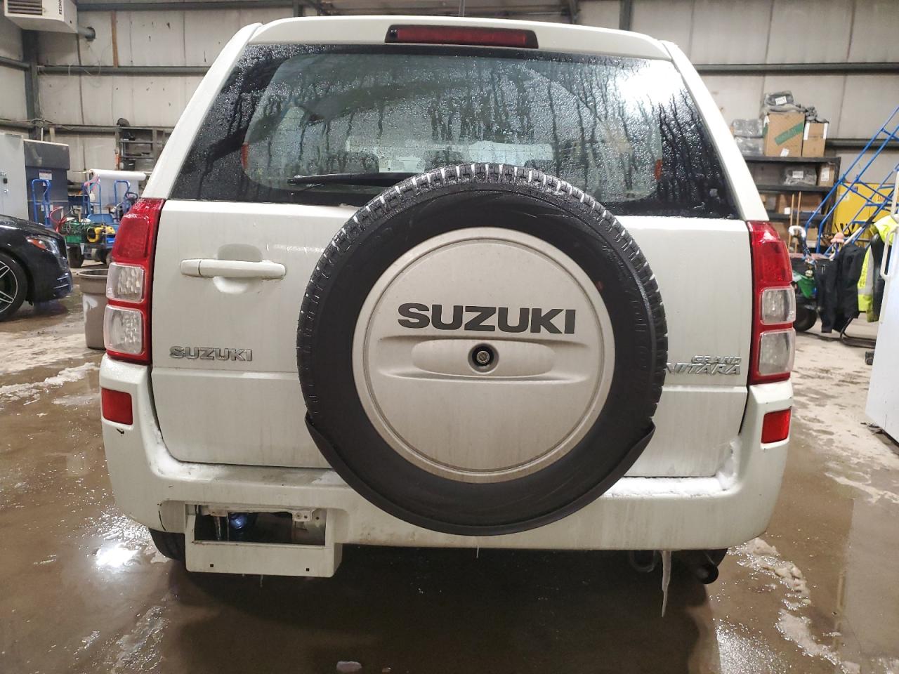 2009 Suzuki Grand Vitara - Image 6