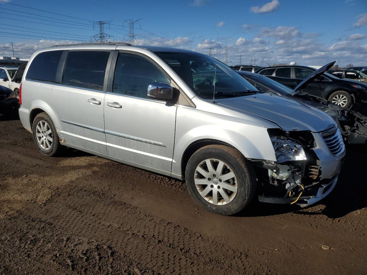 2011 Chrysler Town & Country - Image 4