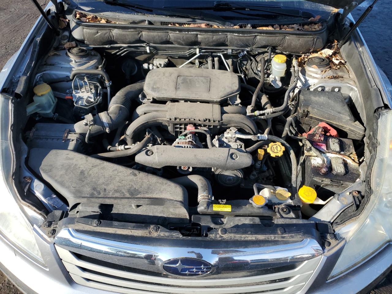2011 Subaru Outback - Image 12
