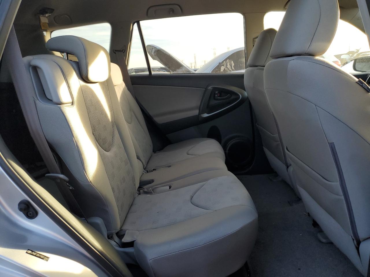 2009 Toyota RAV 4 - Image 10