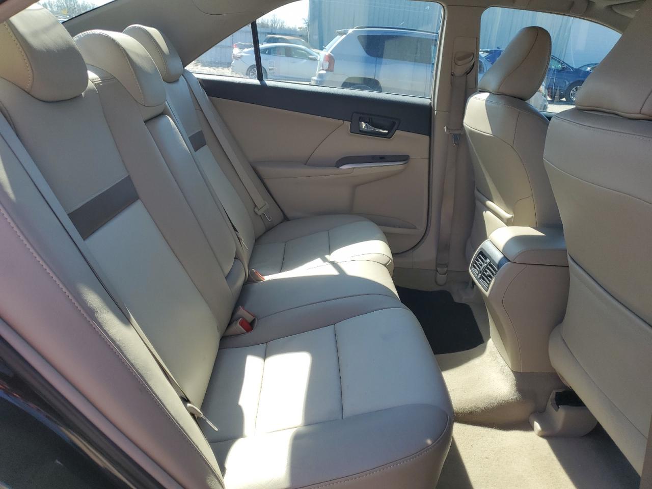 2012 Toyota Camry - Image 10