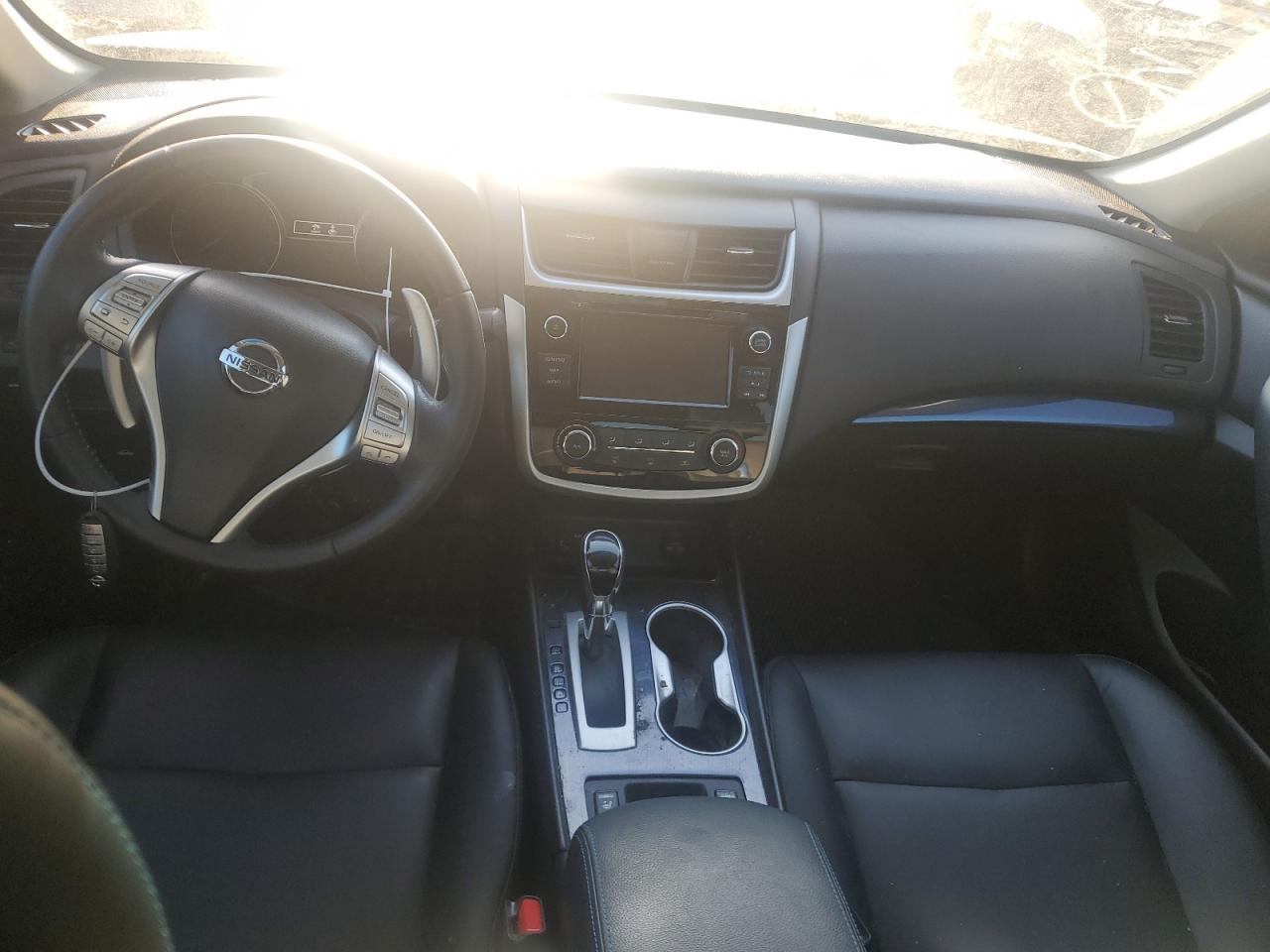 2018 Nissan Altima - Image 8