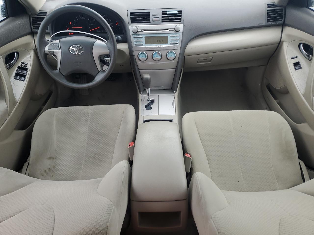 2009 Toyota Camry - Image 8