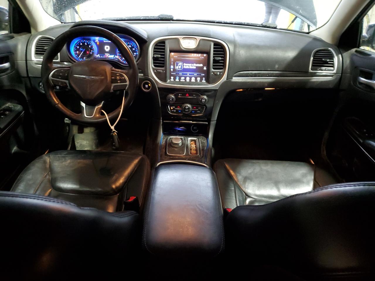 2016 Chrysler 300 - Image 8