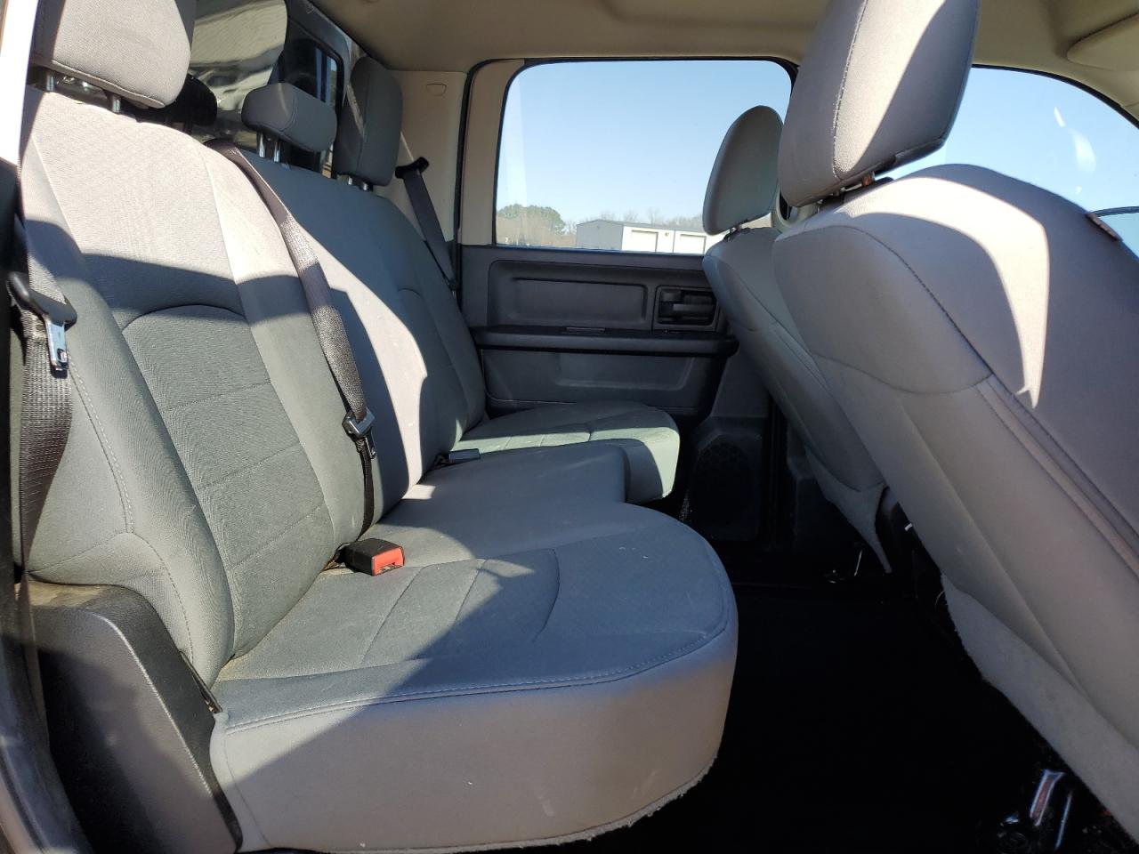 2014 RAM 1500 - Image 10