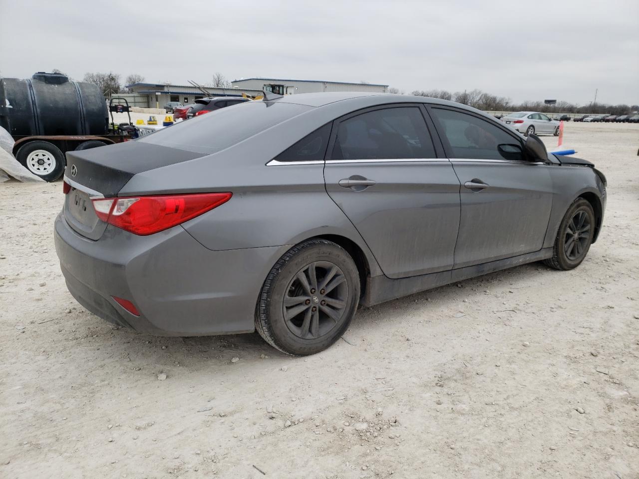 2014 Hyundai Sonata - Image 3