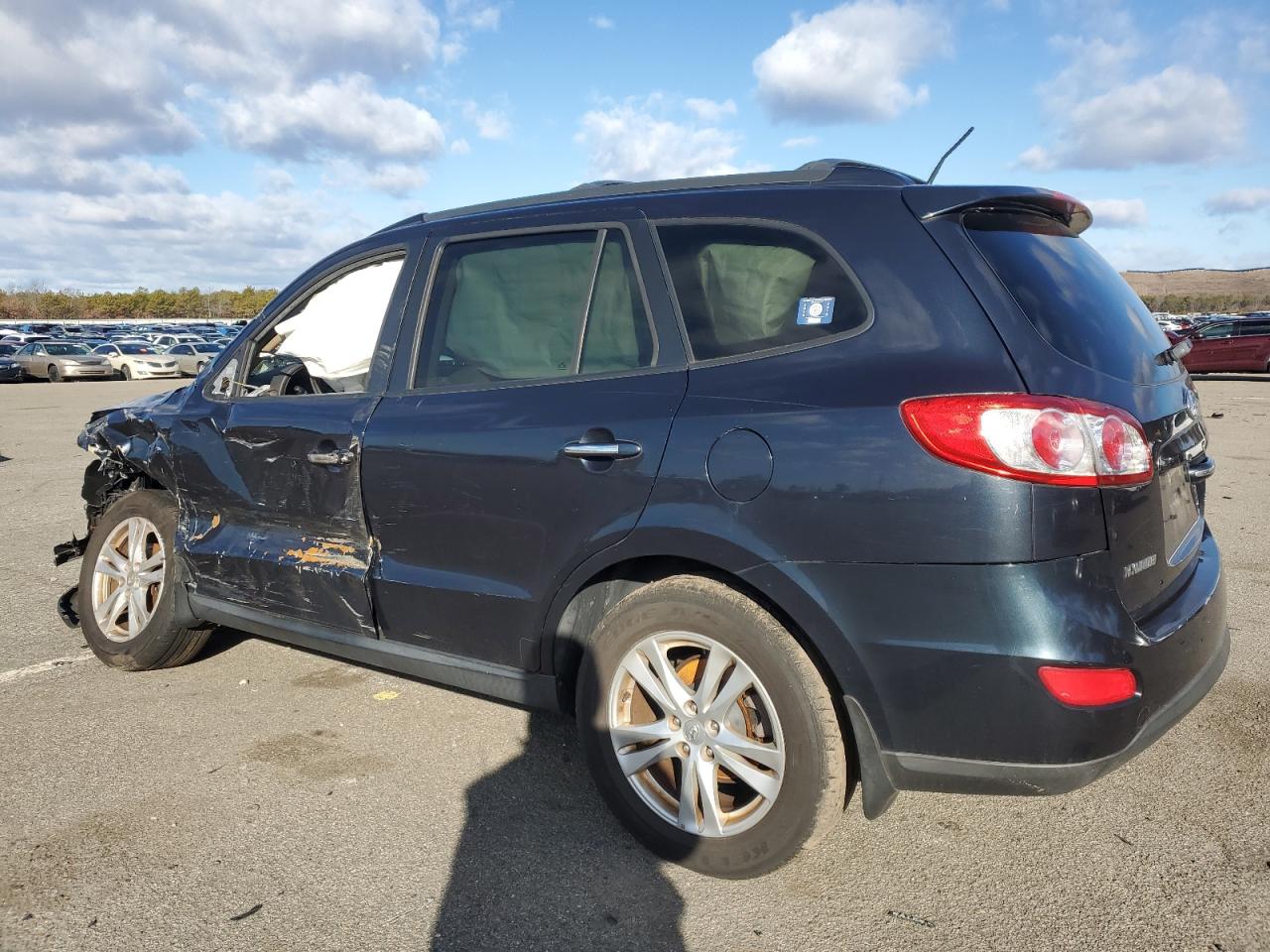 2011 Hyundai Santa Fe - Image 2