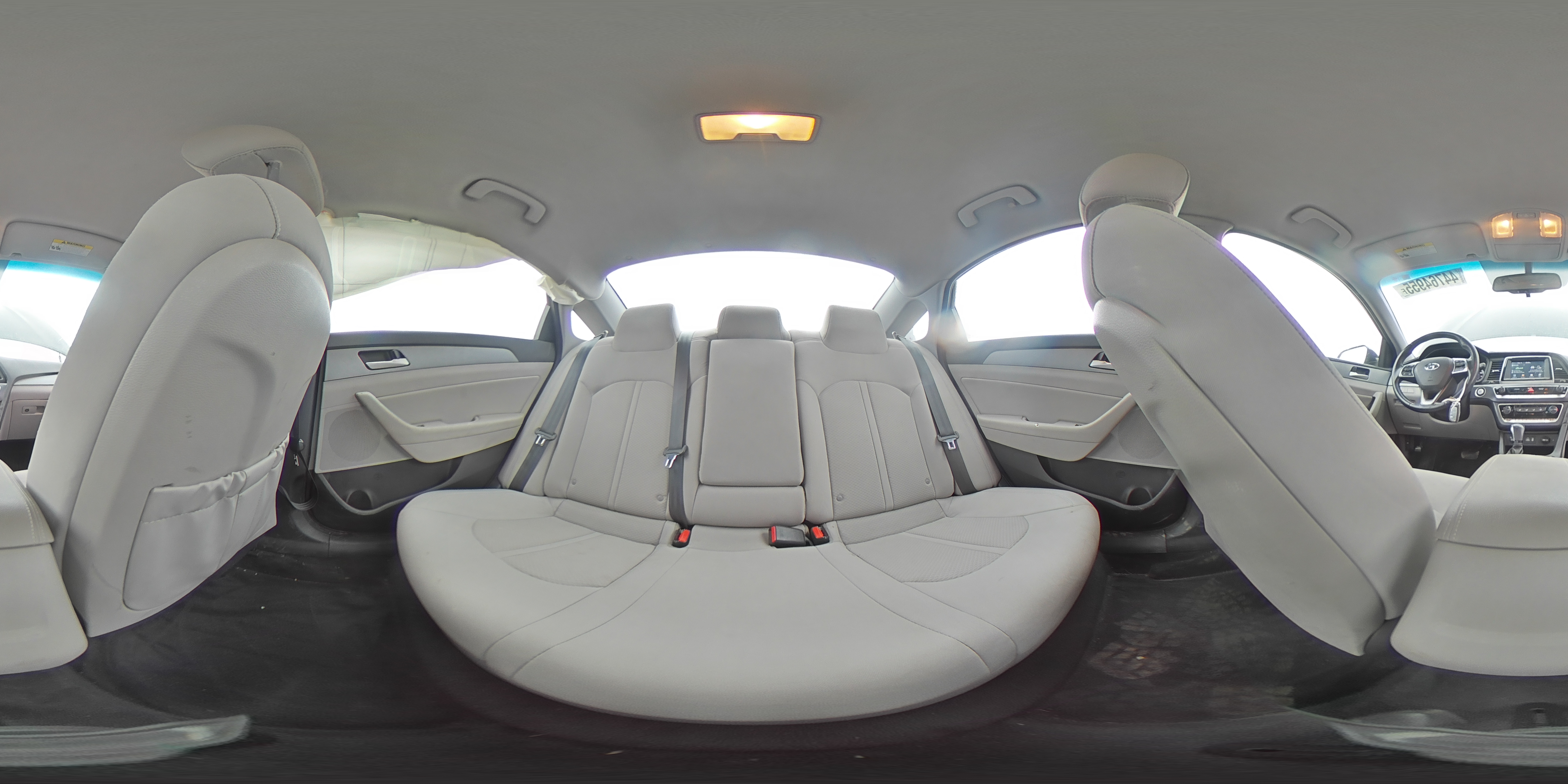 2018 Hyundai Sonata - Image 14