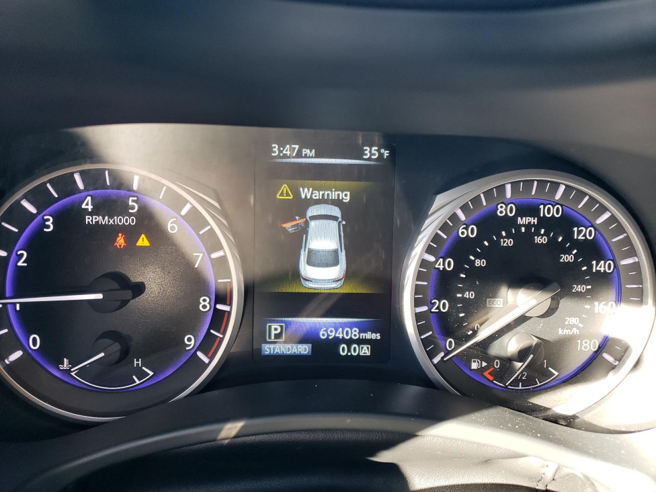 2015 Infiniti Q50 - Image 9