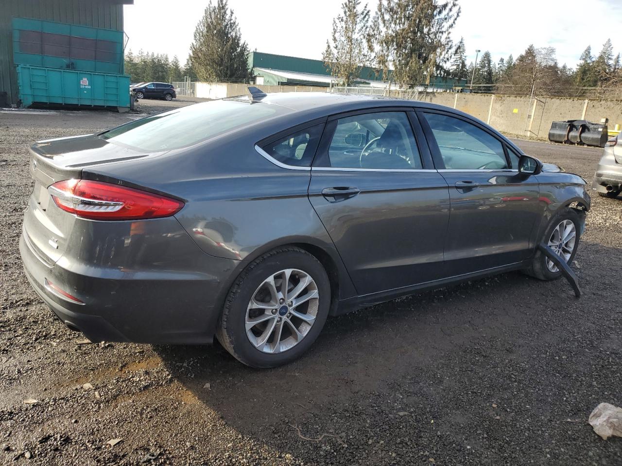 2020 Ford Fusion - Image 3
