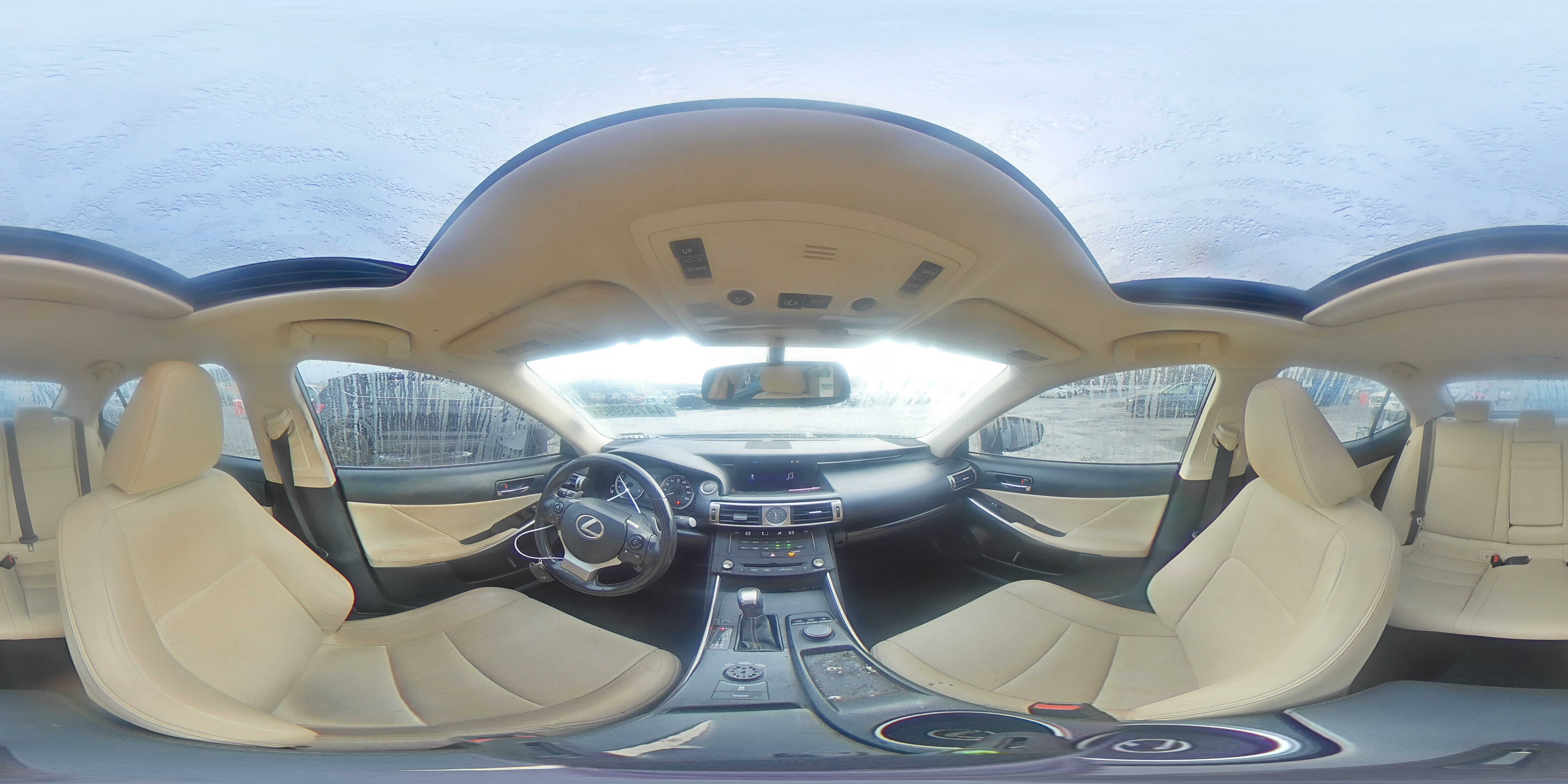 2016 Lexus IS - Image 14