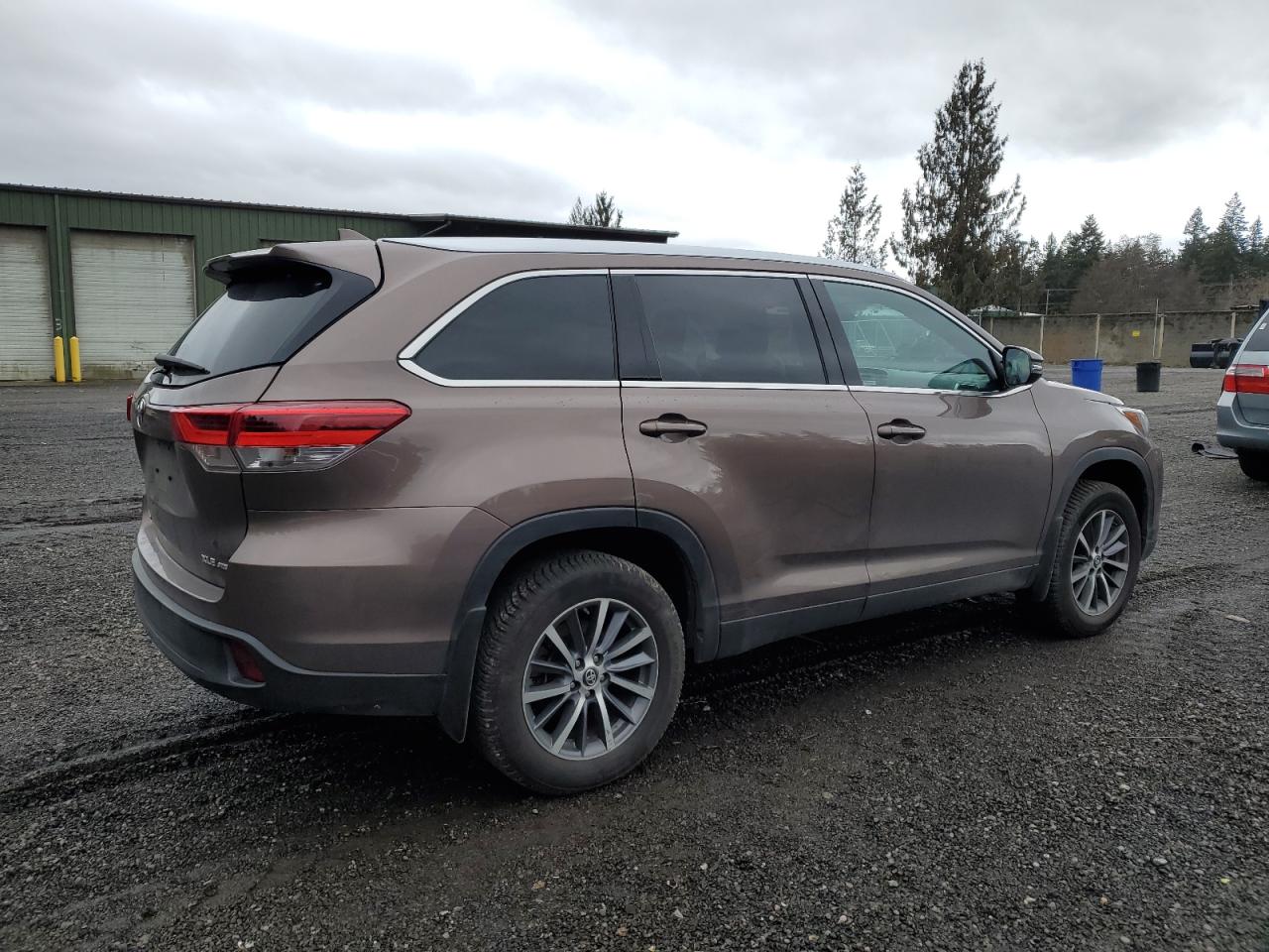 2019 Toyota Highlander - Image 3