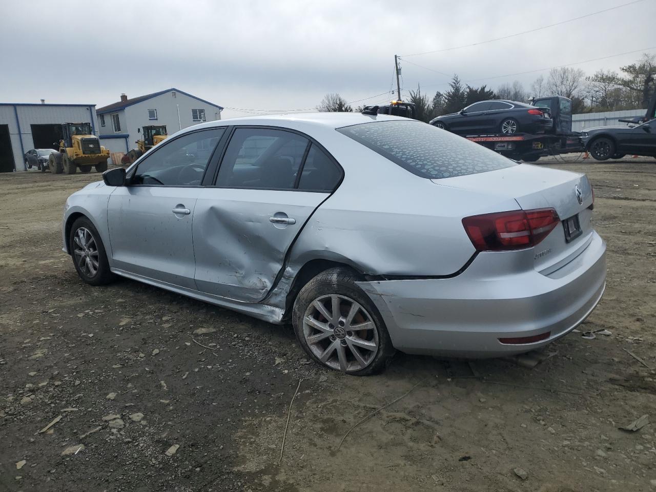2016 Volkswagen Jetta - Image 2