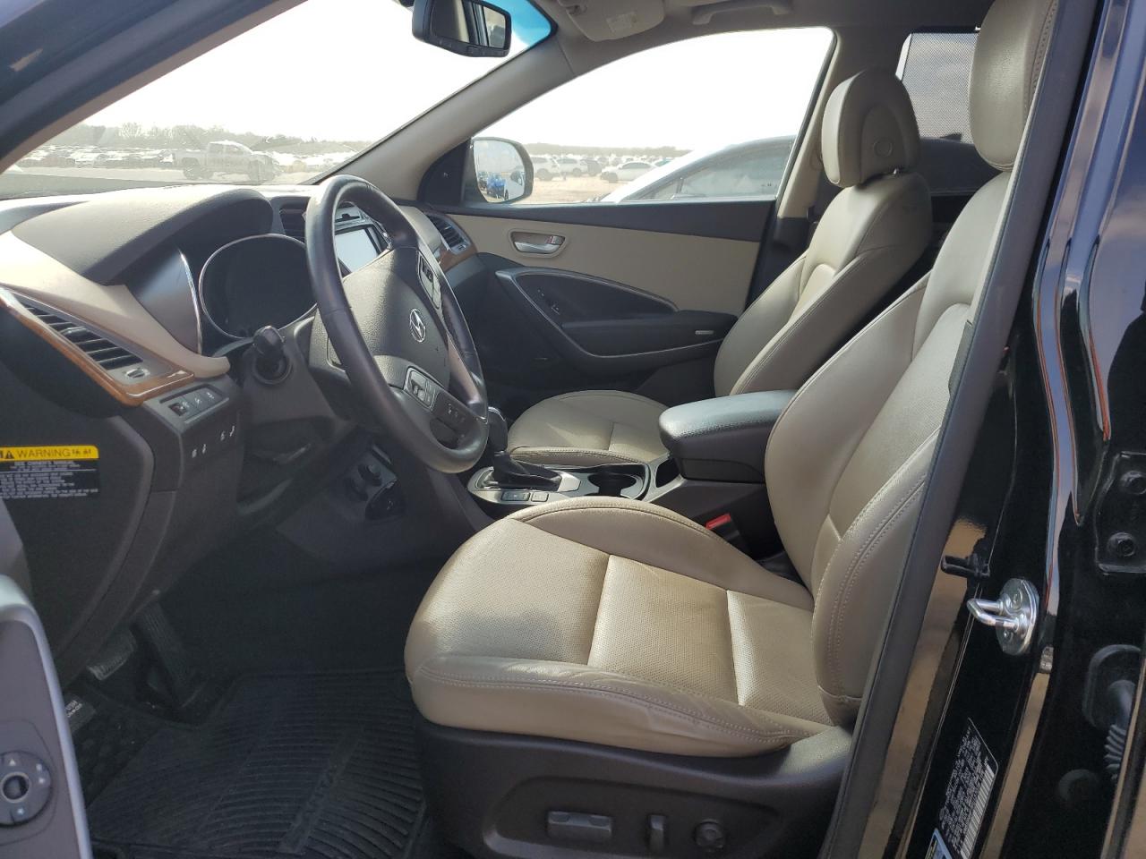 2015 Hyundai Santa Fe - Image 7