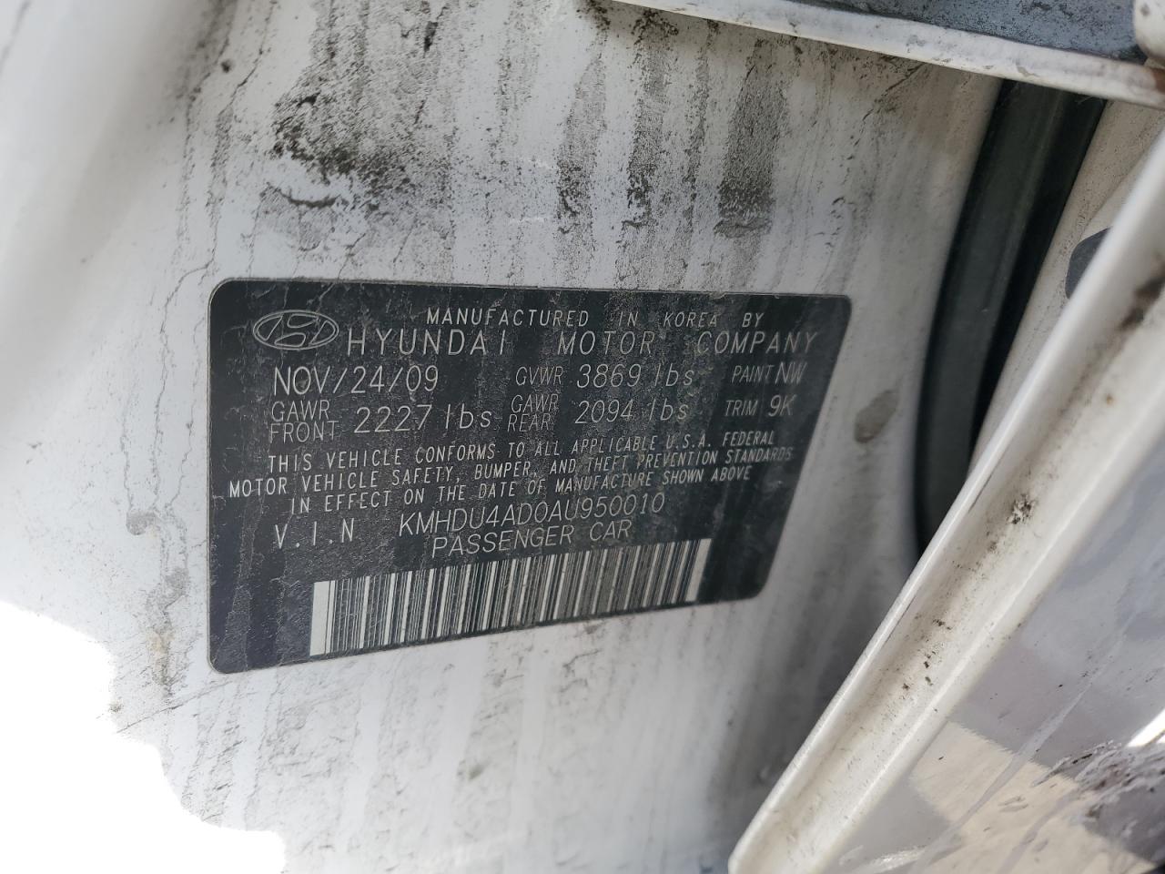 2010 Hyundai Elantra - Image 12