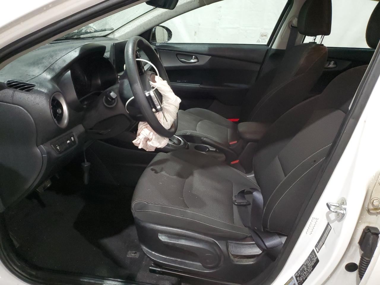 2020 Kia Forte - Image 7