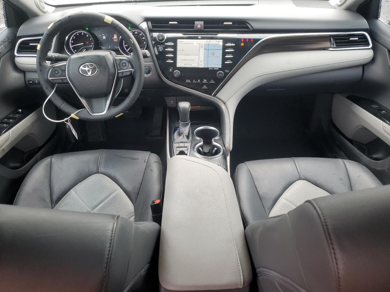2018 Toyota Camry - Image 8