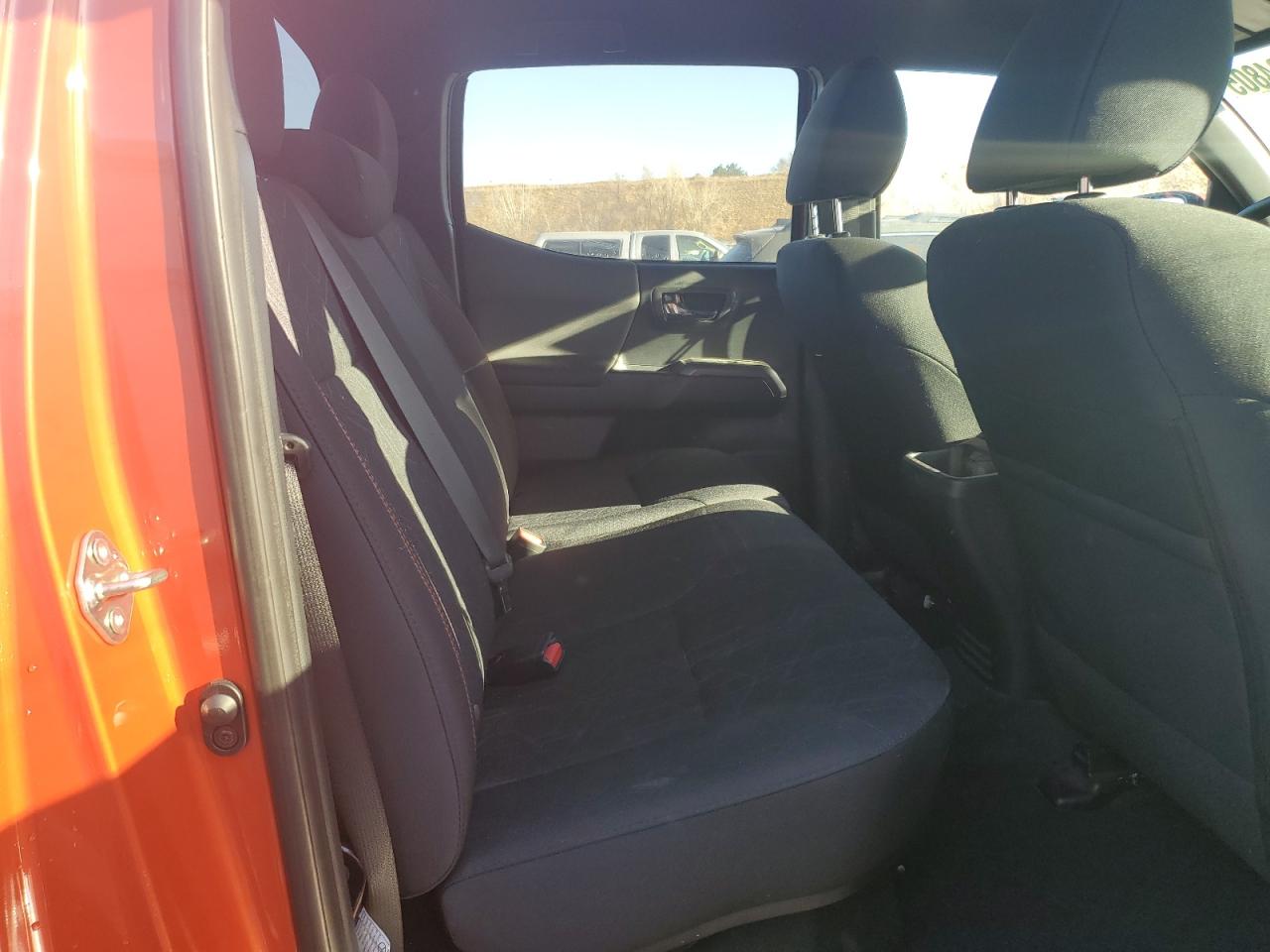 2016 Toyota Tacoma - Image 10