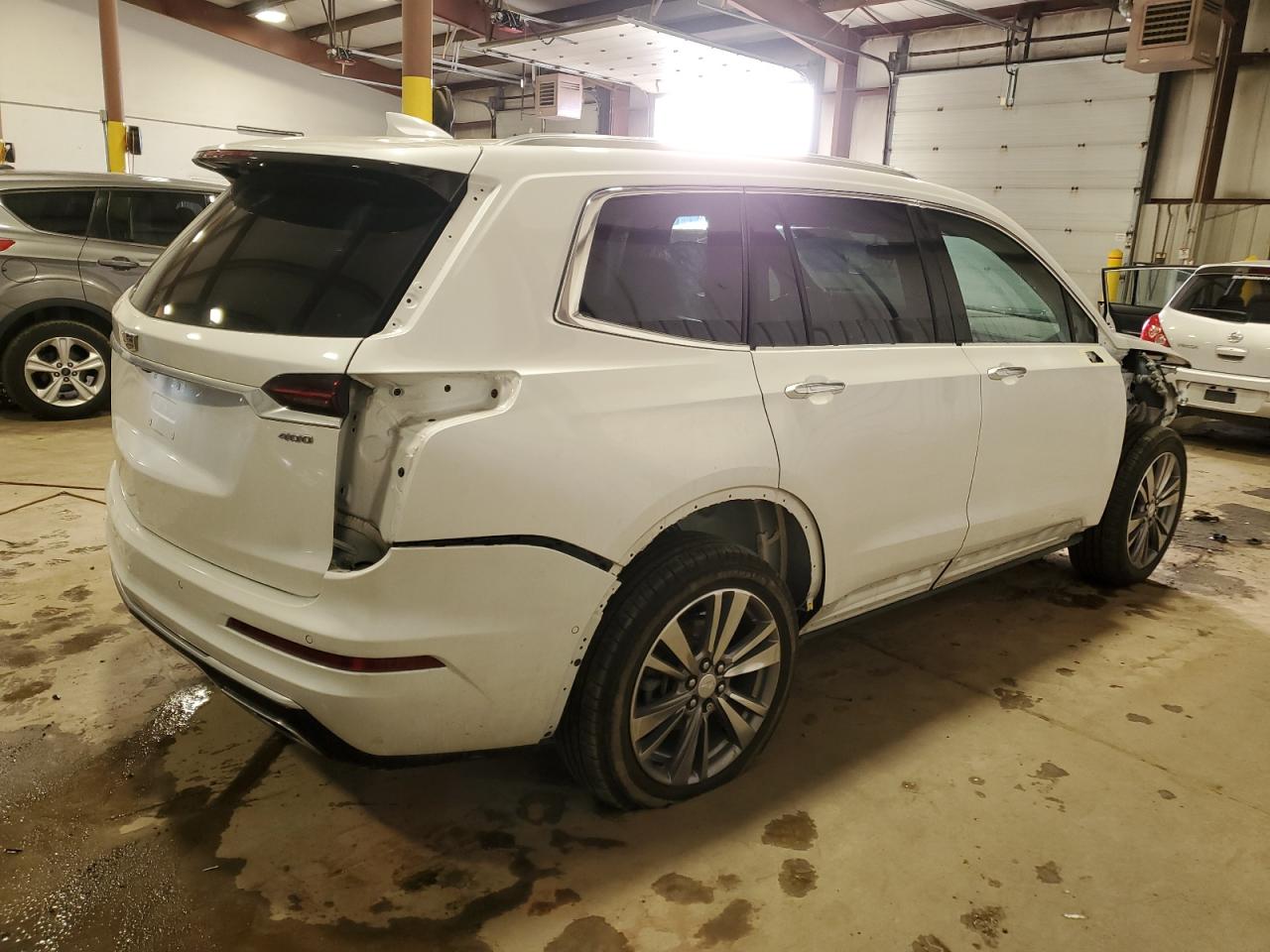 2022 Cadillac XT6 - Image 3