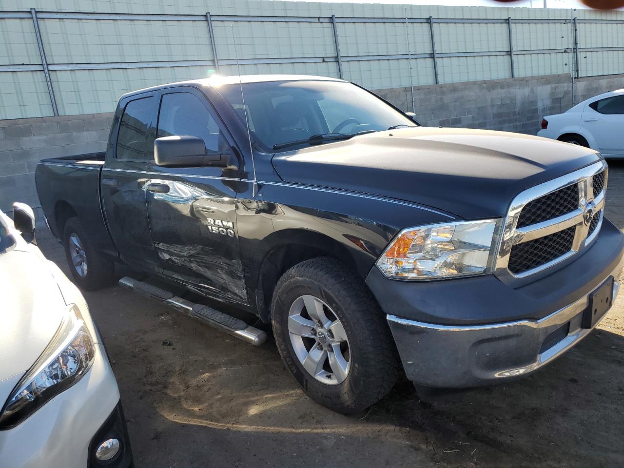 2014 RAM 1500 - Image 4