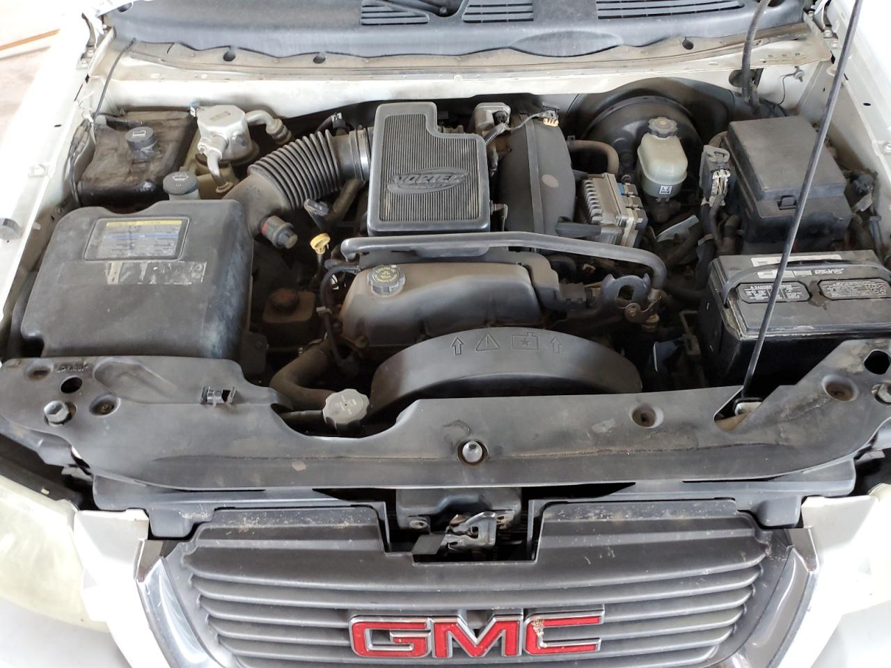 2002 GMC Envoy - Image 12