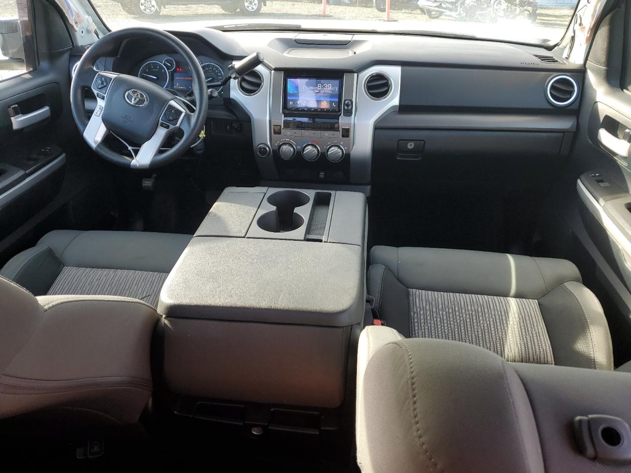2015 Toyota Tundra - Image 8