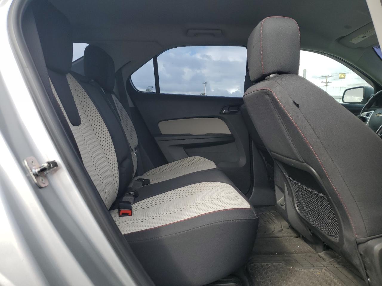 2011 Chevrolet Equinox - Image 11