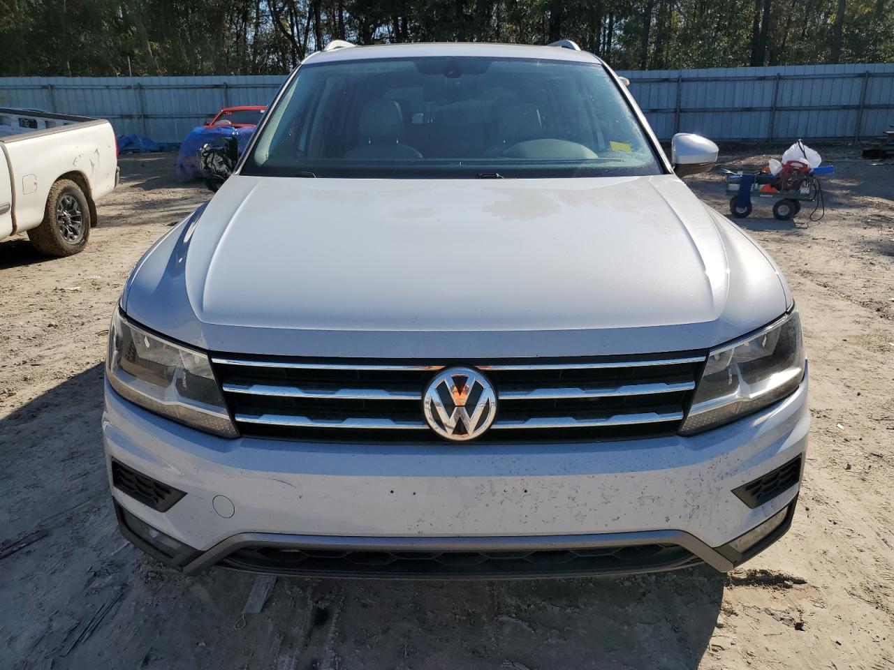 2018 Volkswagen Tiguan - Image 5