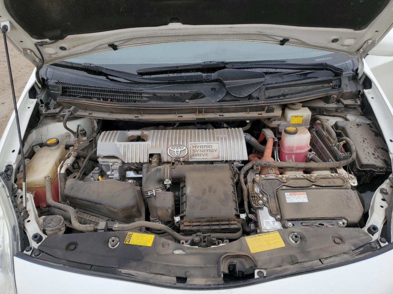 2013 Toyota Prius - Image 11