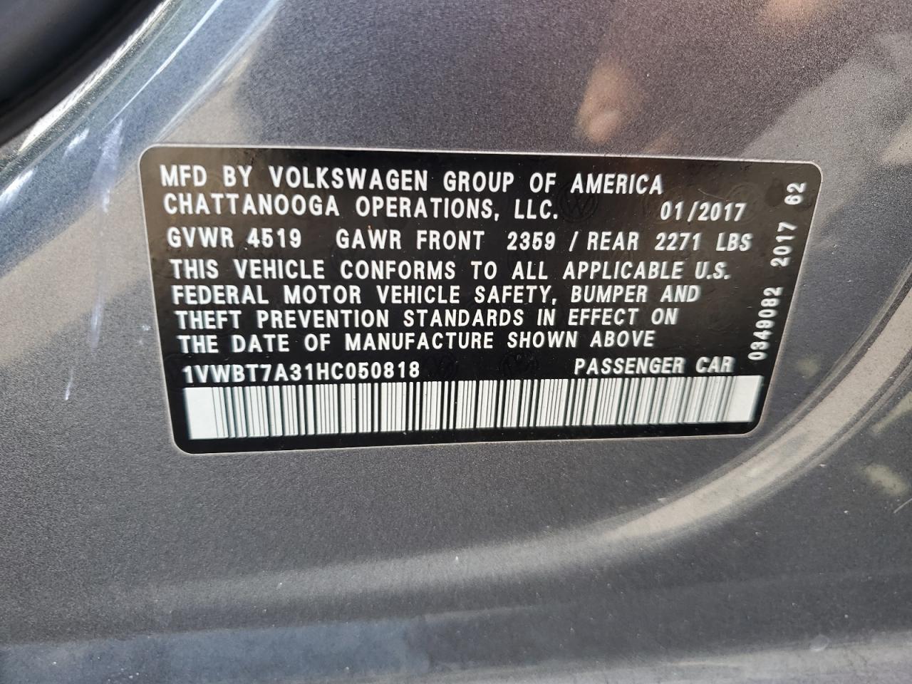 2017 Volkswagen Passat - Image 12