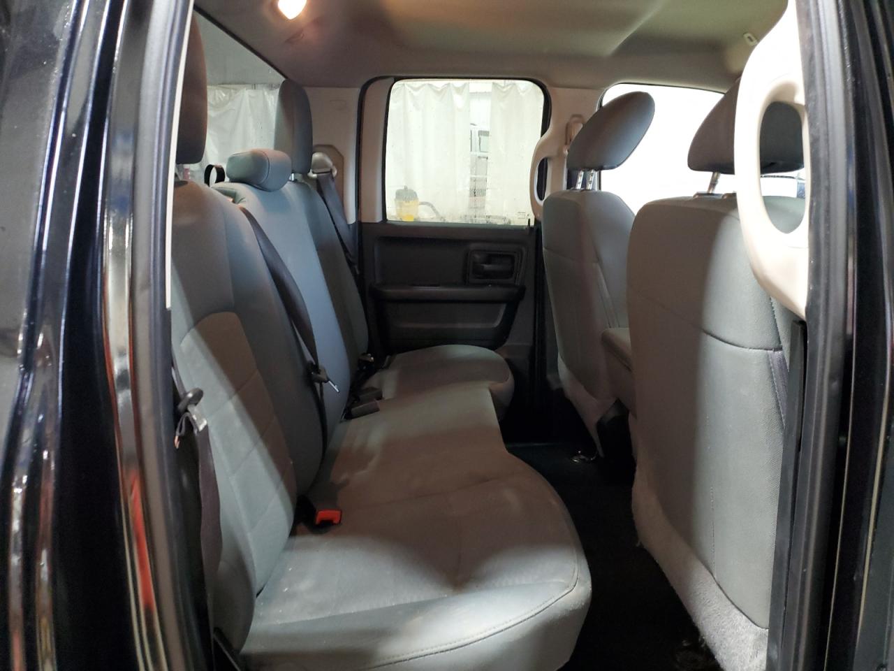 2018 RAM 1500 - Image 10