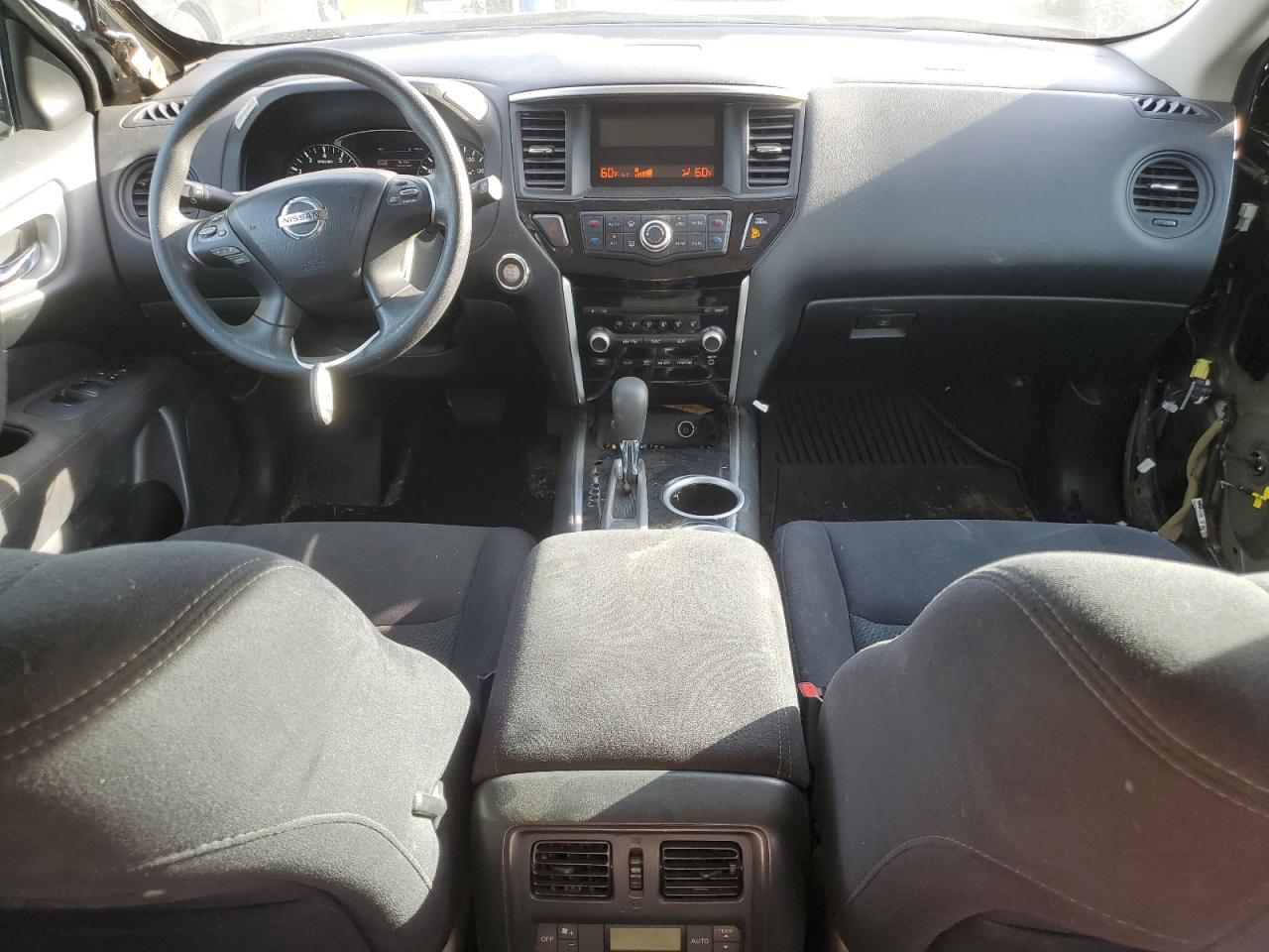 2015 Nissan Pathfinder - Image 10