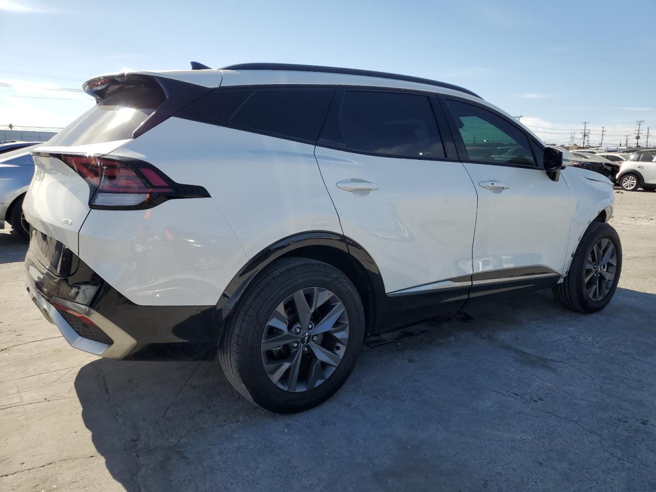 2023 Kia Sportage - Image 3