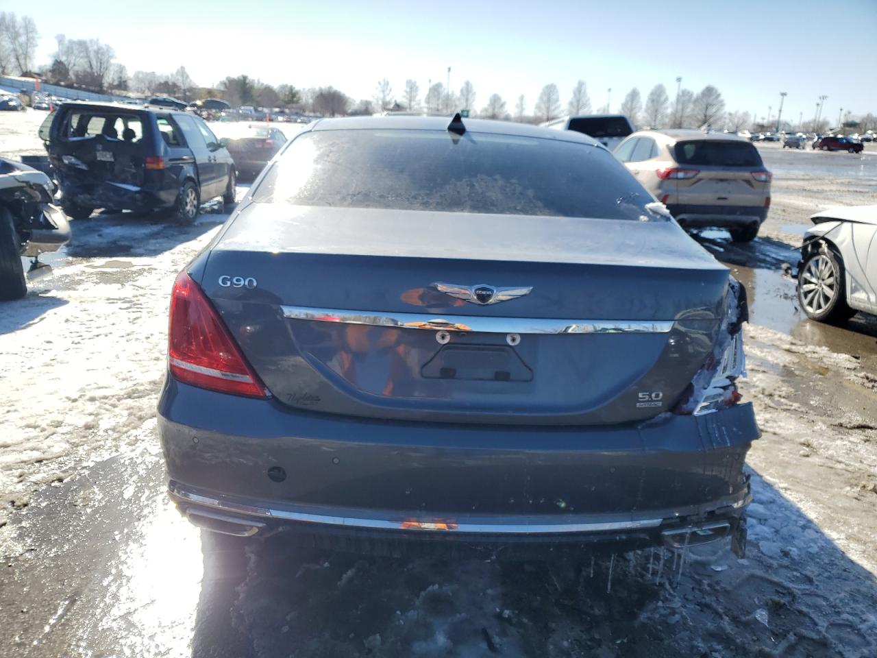 2017 Genesis G90 - Image 6