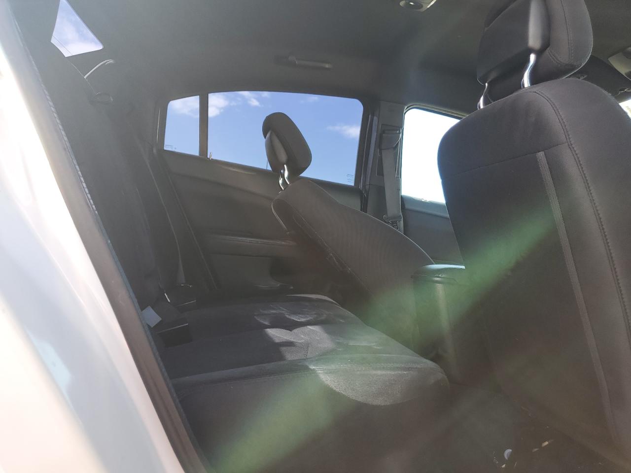 2013 Chrysler 200 - Image 10