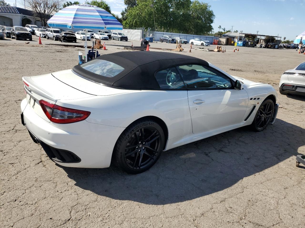 2015 Maserati GranTurismo - Image 3
