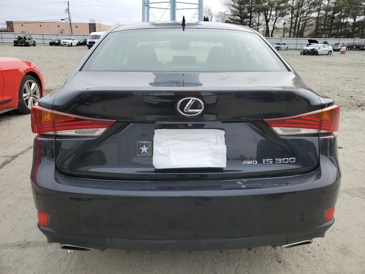 2018 Lexus IS - Image 6