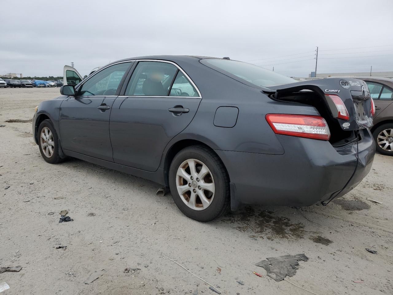 2011 Toyota Camry - Image 2