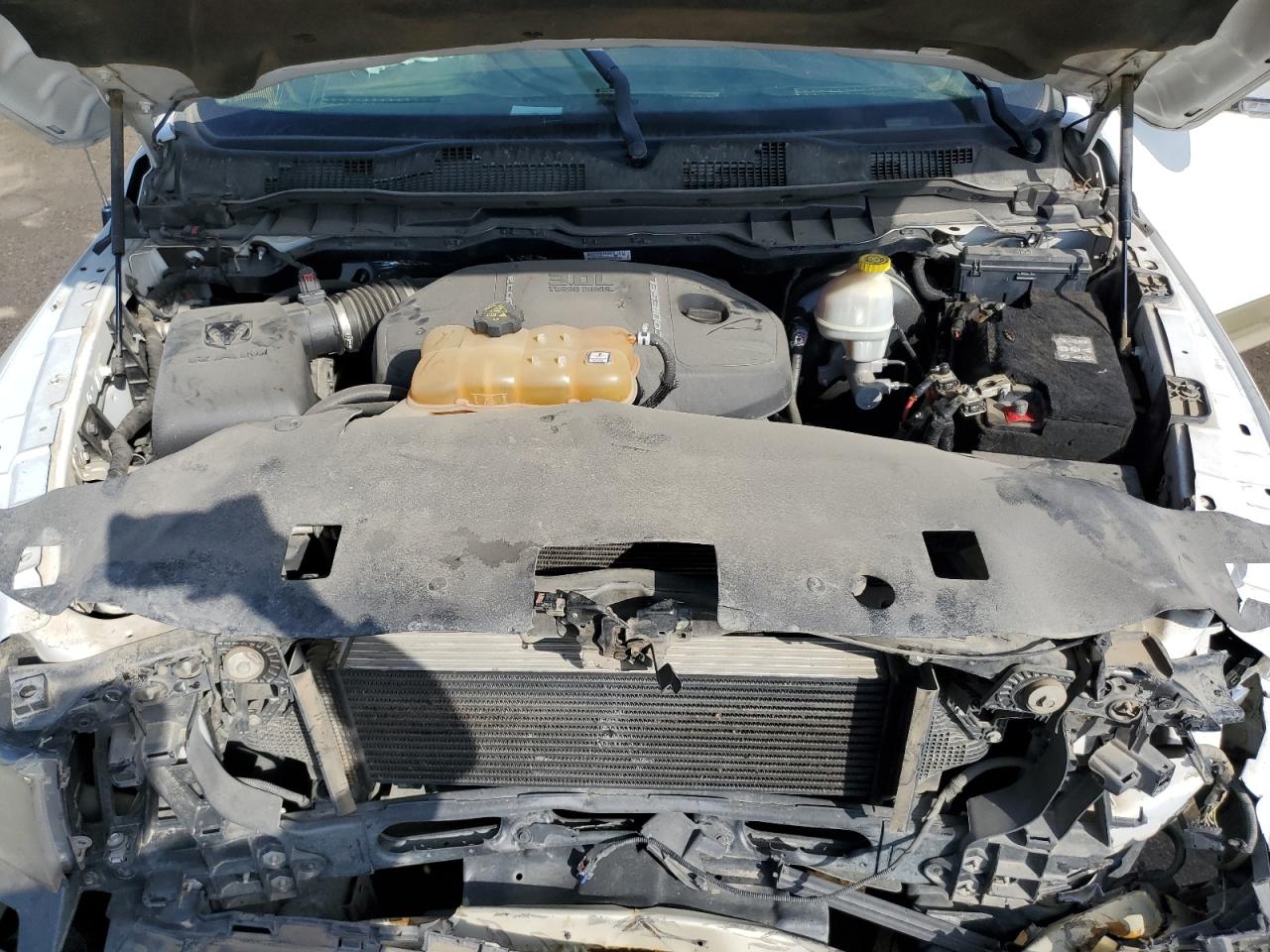 2015 RAM 1500 - Image 11