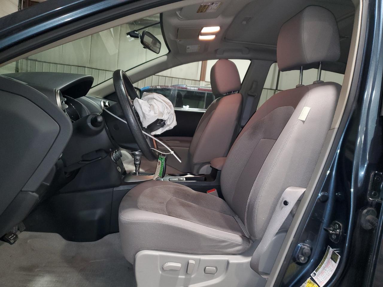 2012 Nissan Rogue - Image 7