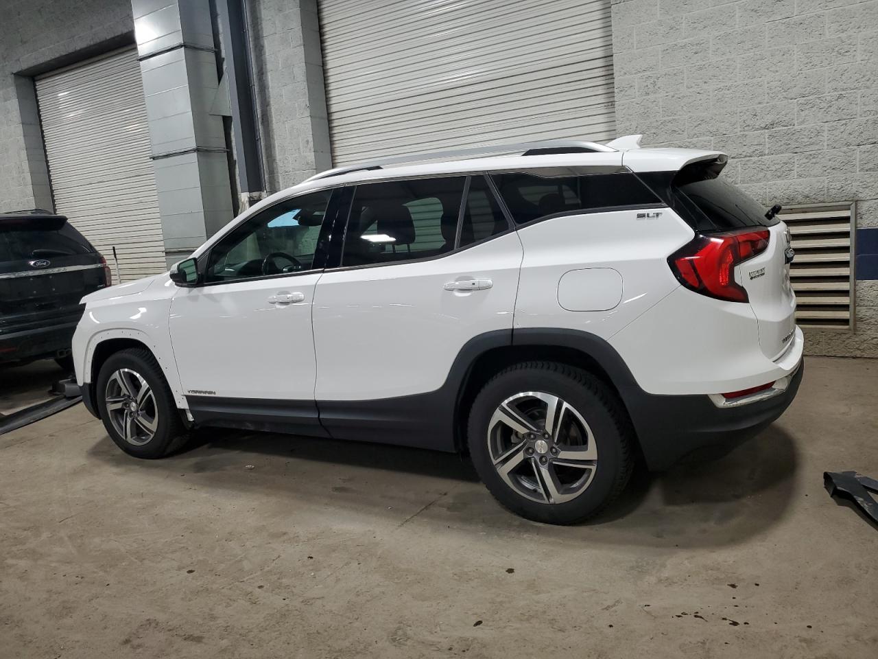 2019 GMC Terrain - Image 2