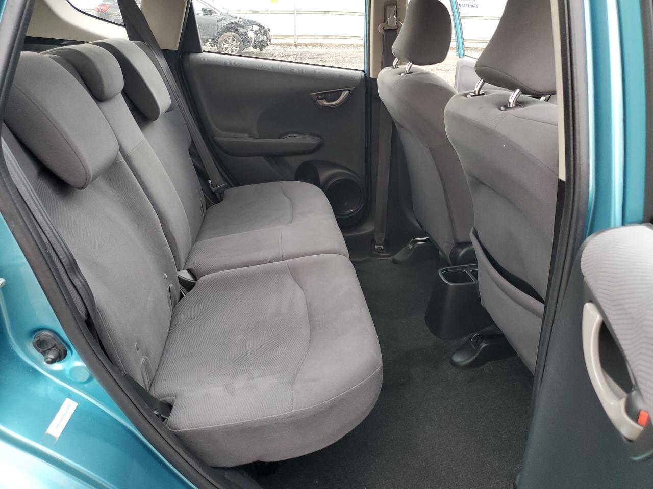 2013 Honda Fit - Image 11