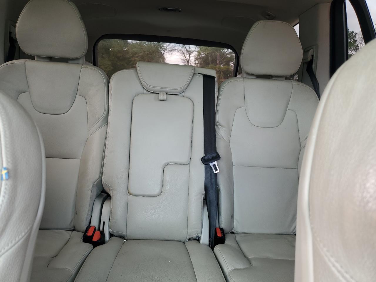 2016 Volvo XC90 - Image 10