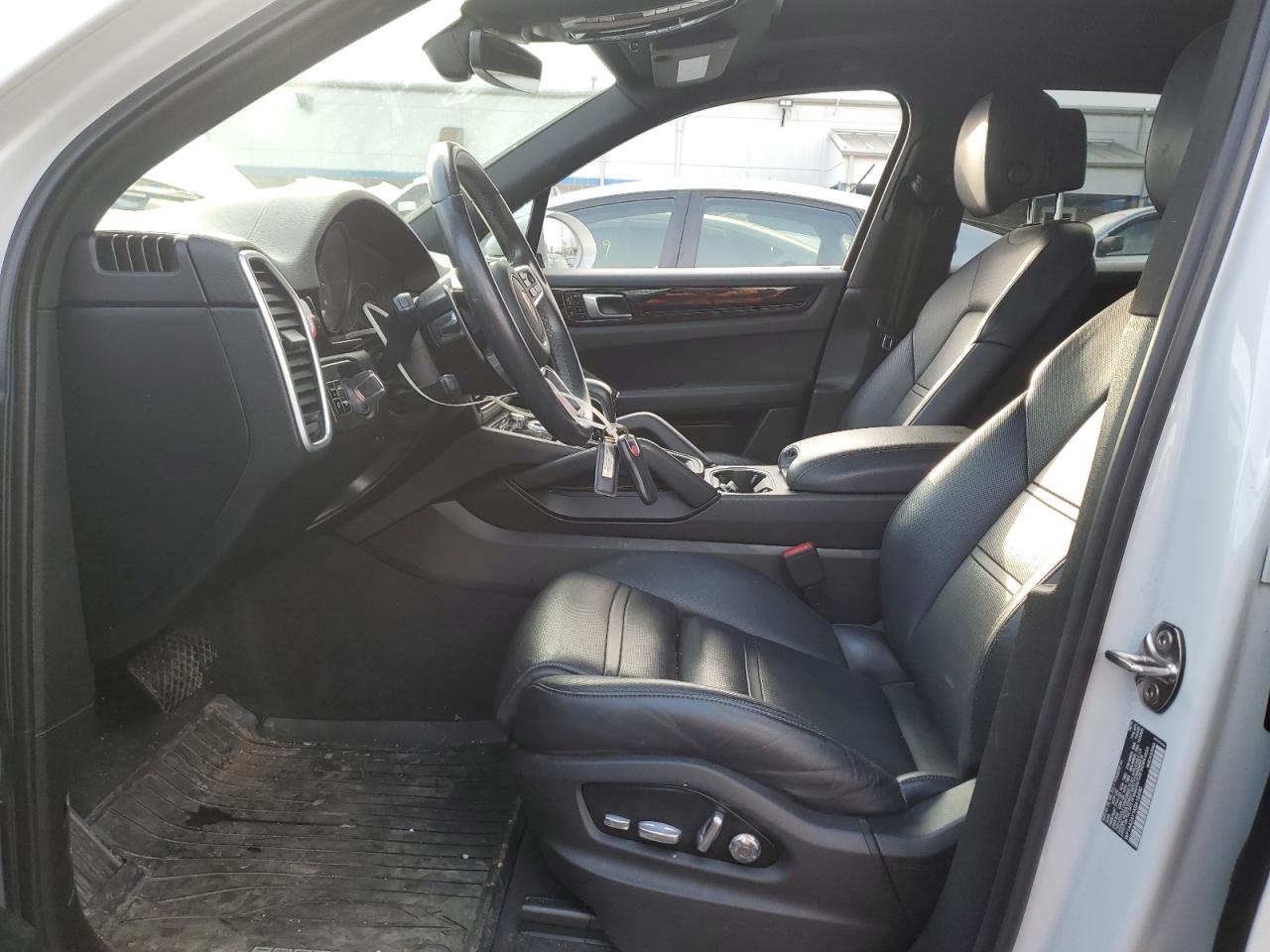 2019 Porsche Cayenne - Image 7