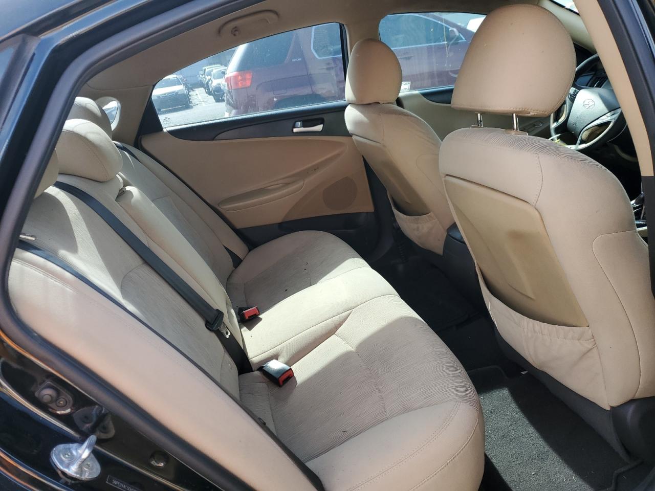 2012 Hyundai Sonata - Image 10