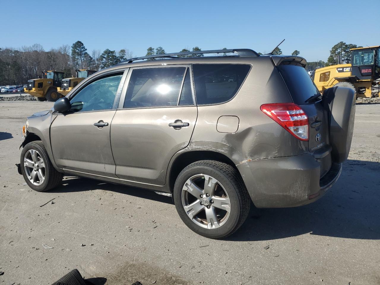 2010 Toyota RAV 4 - Image 2